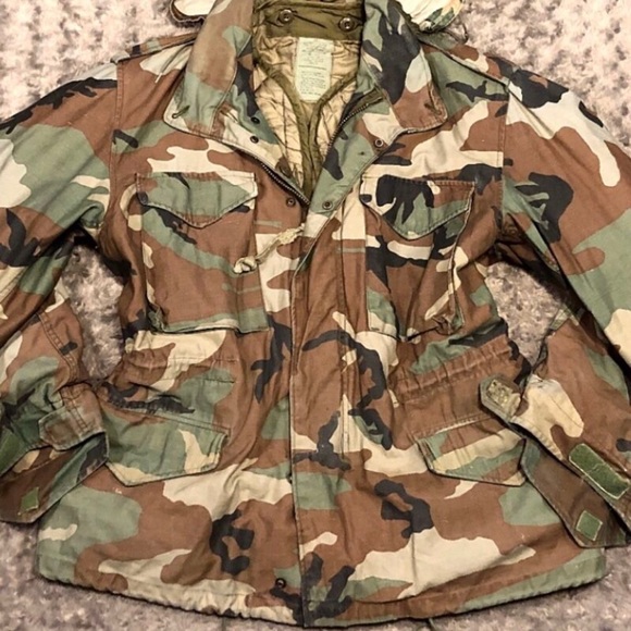 📦SOLD📦Men’s Camo Authentic Field Coat size M Distressed Camo coat - Picture 6 of 7